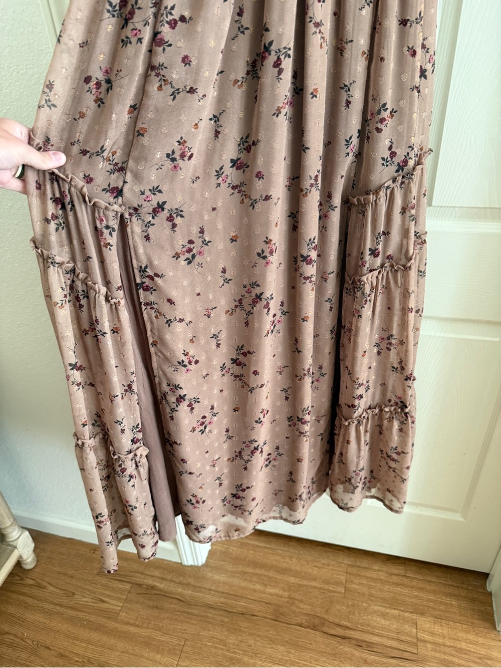 Storia Dusty Mauve Floral Cottagecore Tiered Maxi Dress with Puff Sleeves - Picture 3 of 3